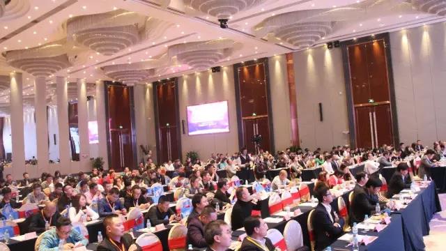 第十六屆中國燈都產(chǎn)業(yè)高峰論壇在中山古鎮(zhèn)舉行